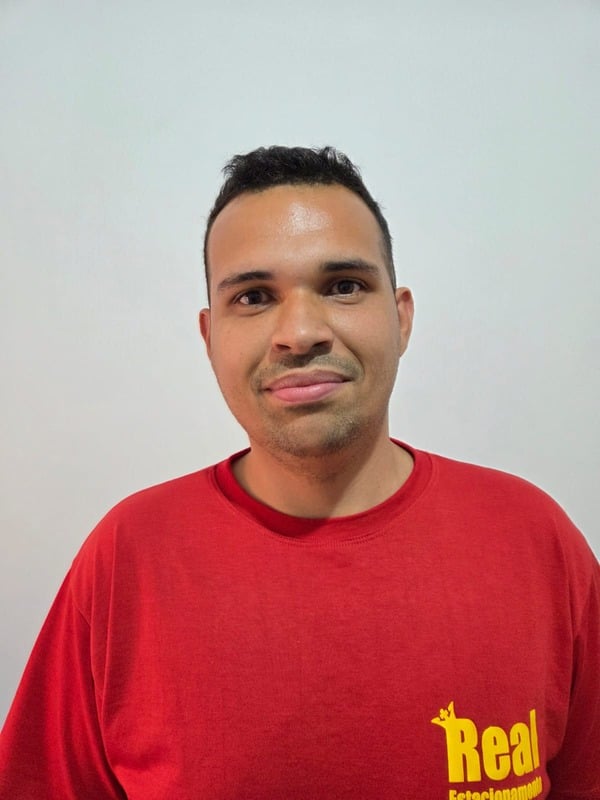 Carlos Eduardo — Líder Lava-Rápido